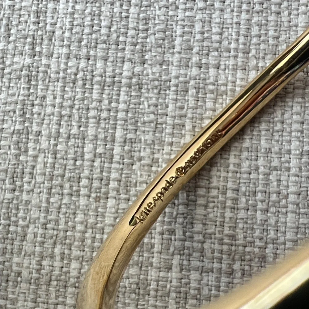 NWT Kate Spade Gold Knot Bracelet - Picture 3 of 4